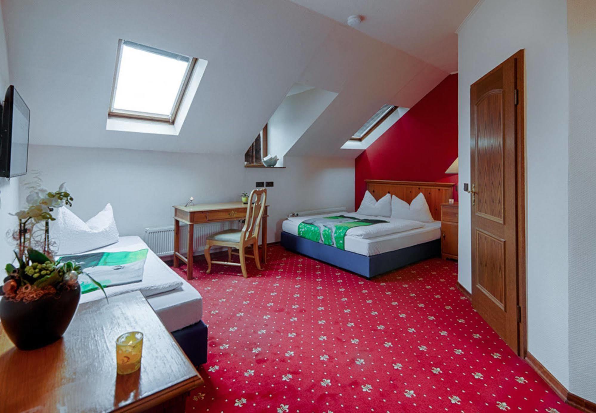 Hotel Dallgow Екстер'єр фото