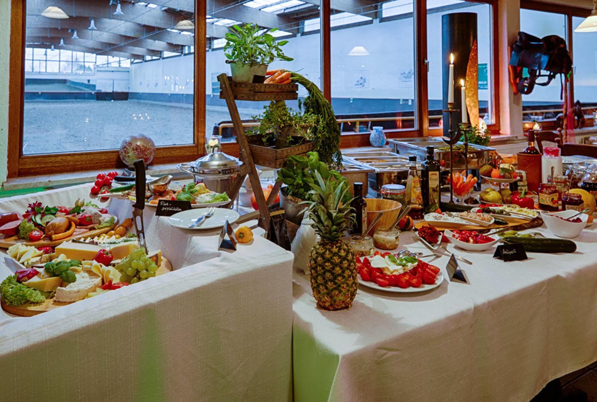 Hotel Dallgow Екстер'єр фото